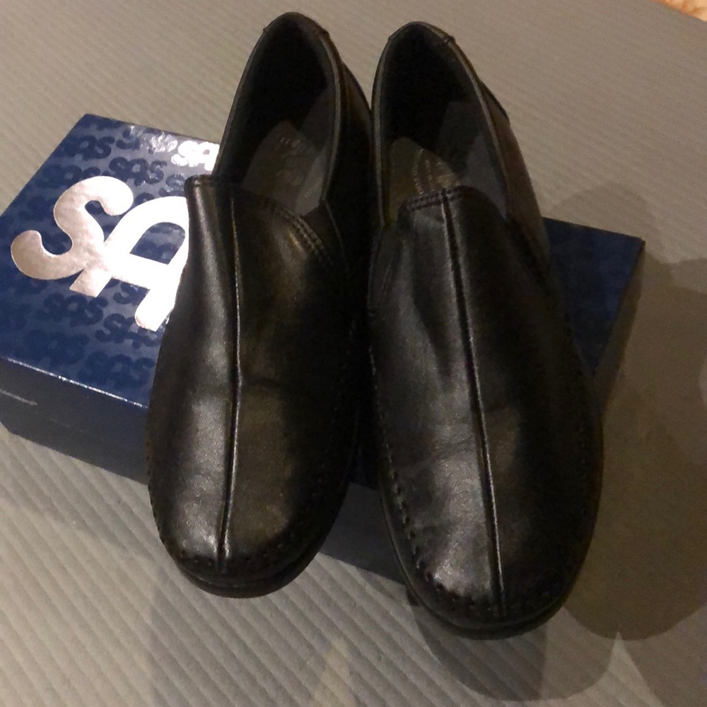 SAS medical/dental dream black slip on